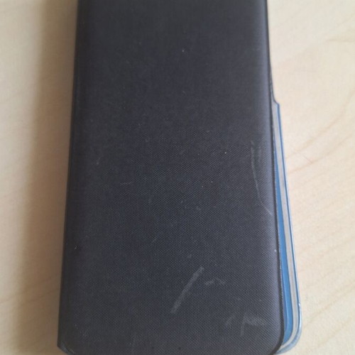 Samsung Galaxy A40 wallet cover used