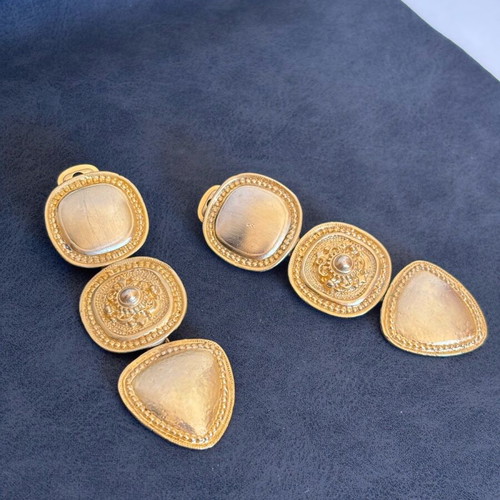 Vintage clips earrings like new, gold-colored