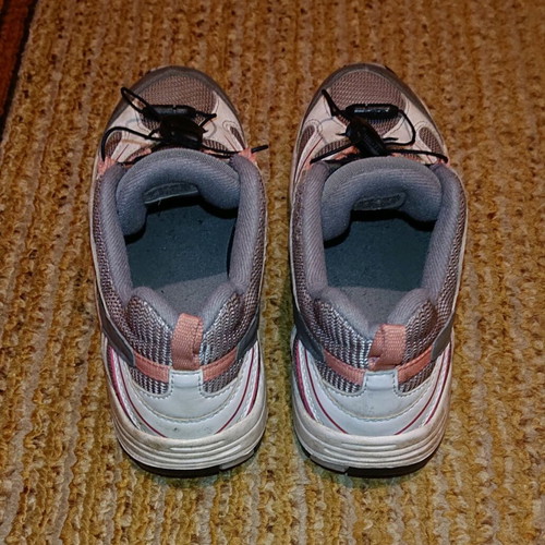 Salomon sports shoes like new, size 36