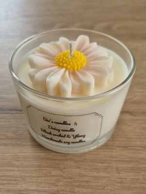 Daisy candle handmade soy with black orchid & ylang scent new