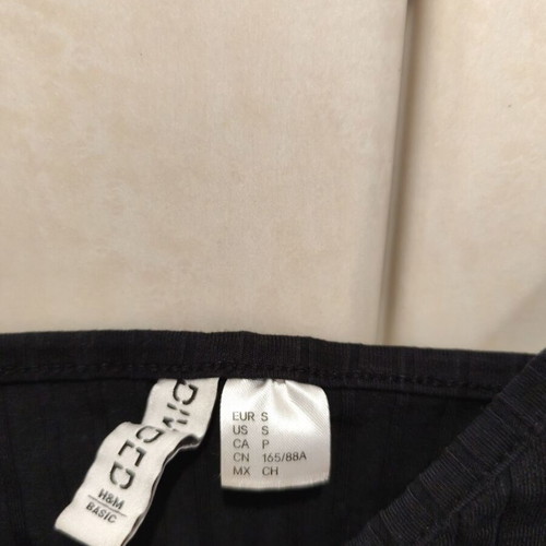 H&M Black Top like new, size S