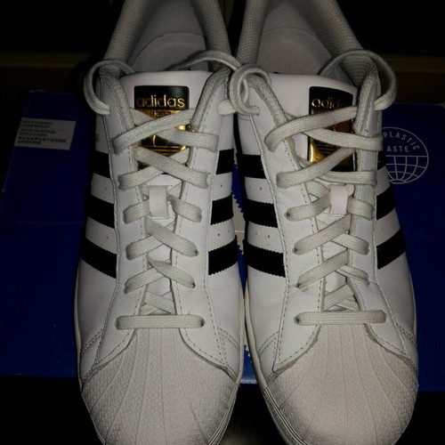 Παπούτσια Adidas Superstar σε μέγεθος 48, σχεδόν άριστη κατάσταση