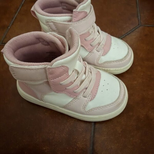 Girls' boots size 21-22, toddler shoes