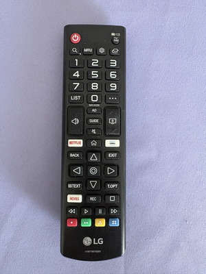 LG TV remote control AKB75675301 like new