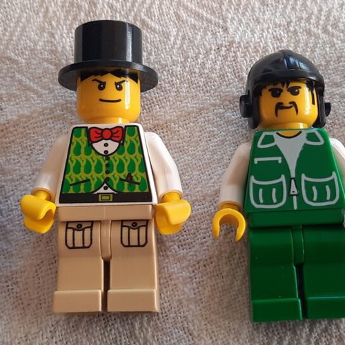 Lego Minifigures pack of 9 like new