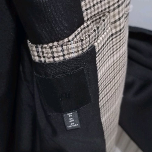 Checked HnM coat like new, size XL