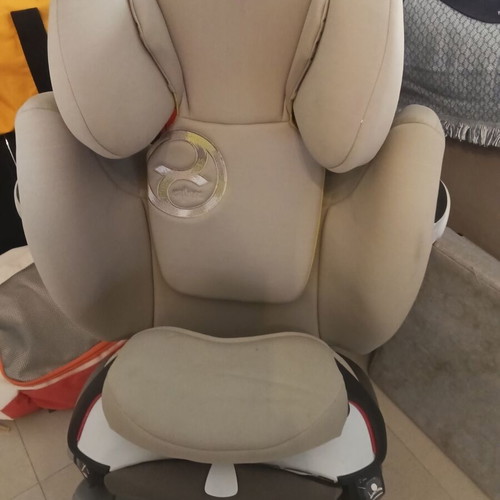 Child Car Seat Isofix group 1 2 3 like new with mat