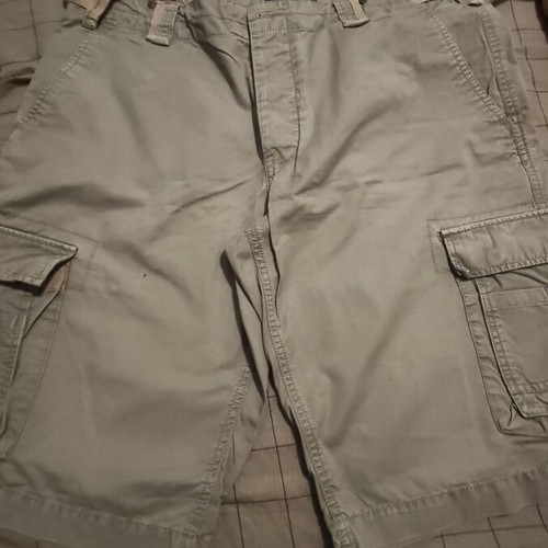 Bermuda shorts used size 34 beige