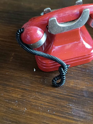 Miniature clock used, 6 cm, battery required