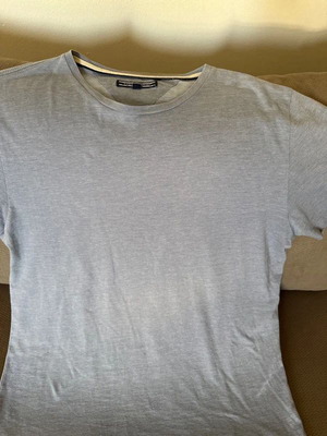 Tommy Hilfiger T-shirt like new, gray, size L