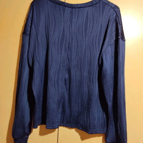 Women's blouse new, blue with embossed patterns, size M