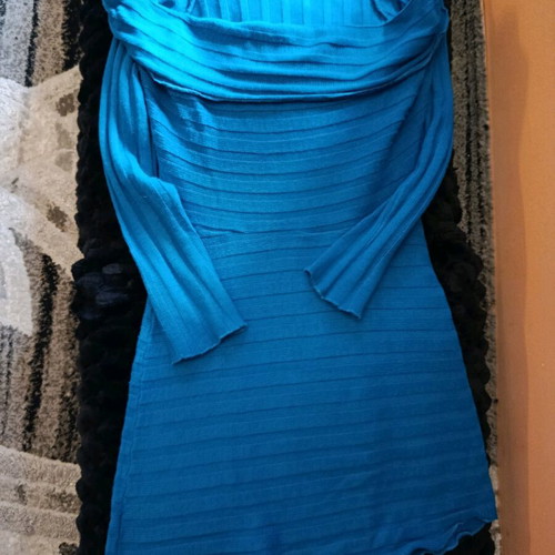 Blue blouse dress like new, size M