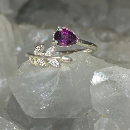 Silver ring with natural rhodolite garnet and moissanite, new