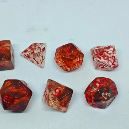 RPG Blood Amber dice set like new with unique effect, 7 pieces