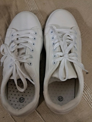 Sneakers white size 37 like new