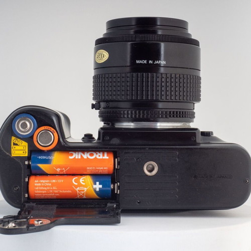 Nikon F-401X 35mm film camera with original leather strap