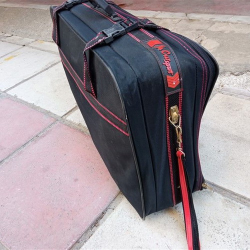 Medium suitcase with 4 wheels used