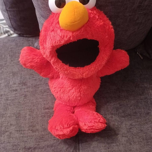 Tickle Me Elmo Sesame Street doll used, authentic