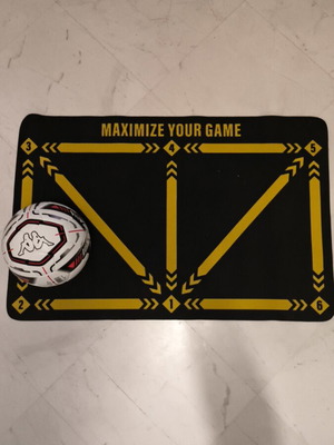 Footwork Agility Mat "Maximize Your Game" and Kappa football set
