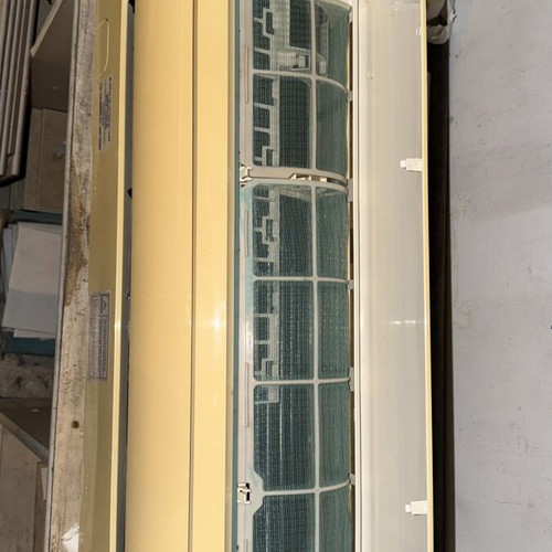 Toyotomi Kuro 12.000 BTU air conditioner like new