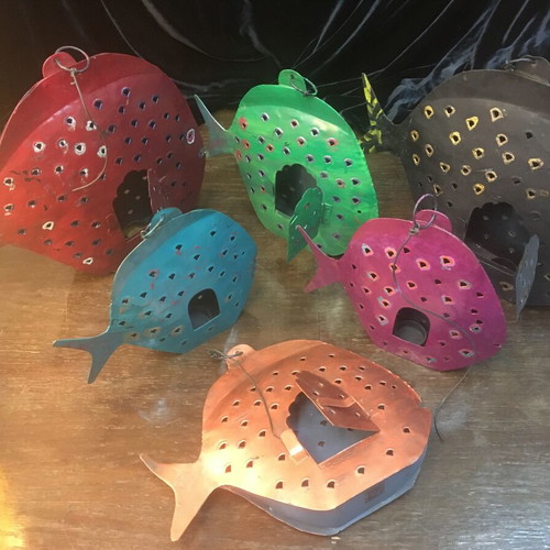 Decorative iron fish used, set of 6 pieces