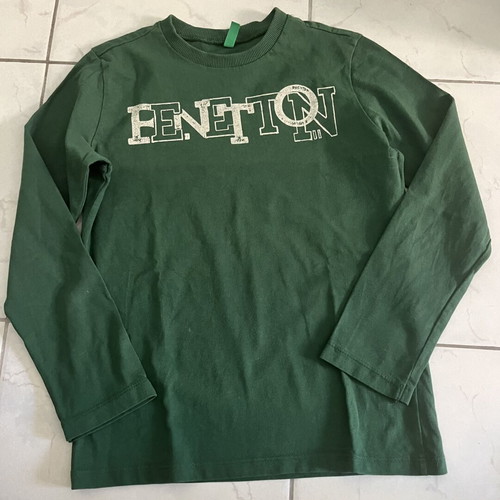 Benetton mako t-shirt like new, size 128 cm, green