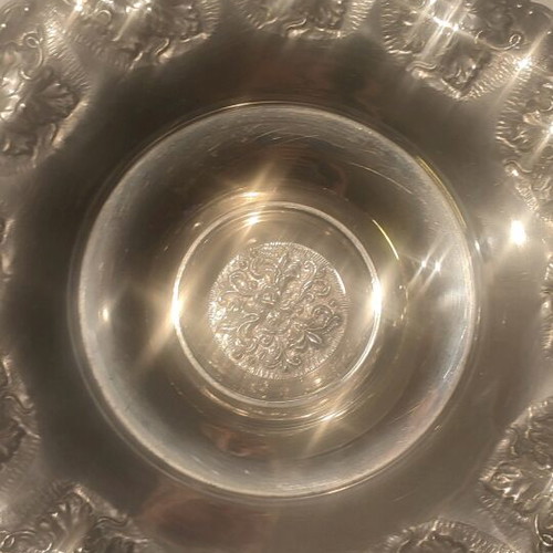 Silver-plated utensils used for serving or decoration