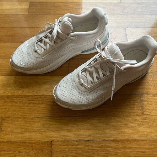 Air Zoom Upturn SC unisex running sports shoes beige like new