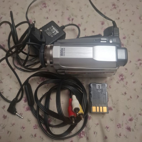 JVC GR-D721 MiniDV camcorder used, for repair or spare parts