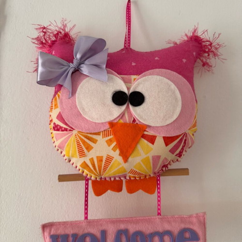 Handmade owl wall decor with Welcome vintage like new
