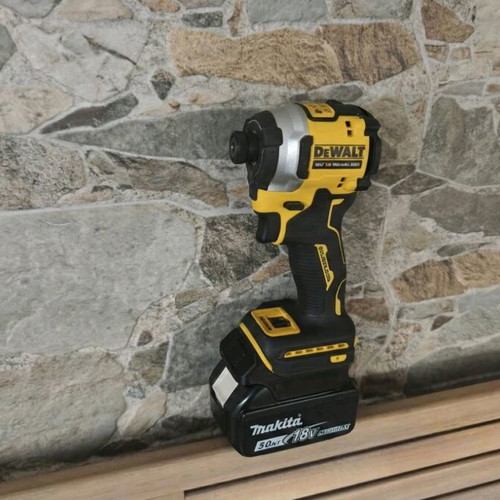 Makita to DeWalt 18v Adapter new tool