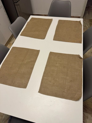 Burlap placemats new, pack of 150 pieces