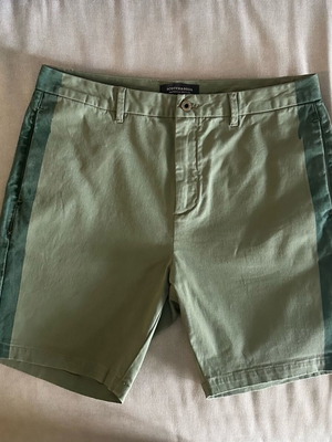 Scotch & Soda shorts new without tag, green W31