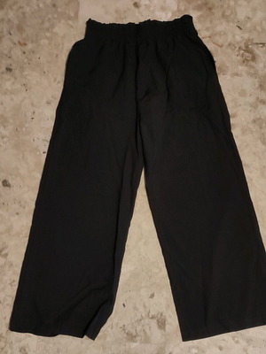 Temu No M pants new, black