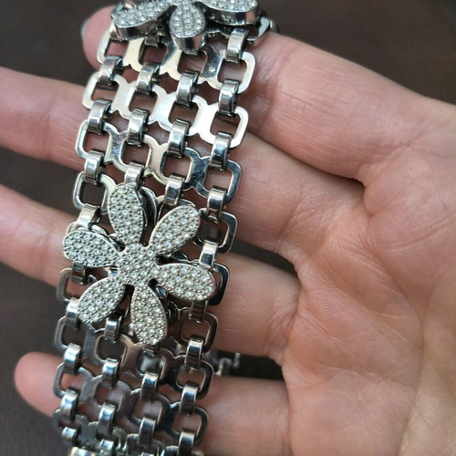 Folli Follie necklace and bracelet set silver like new