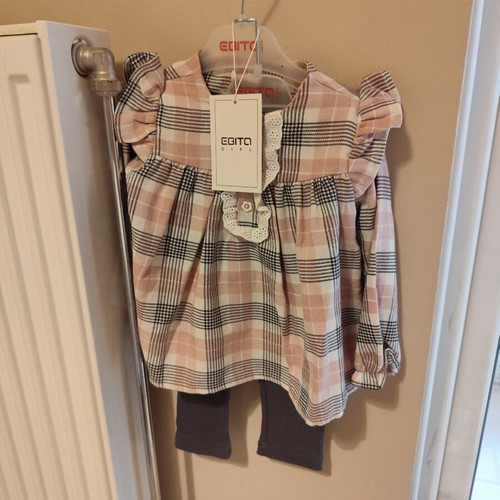 Ebita baby set leggings and long blouse 12 months new