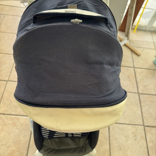 Baby stroller used with minor wear and removable basket