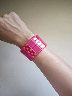 Children's elastic bracelet like new, pink