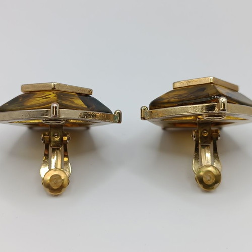 Uterqüe vintage gold geometric statement clip-on earrings used