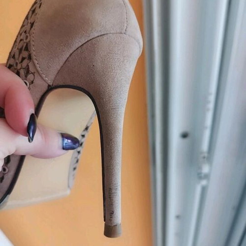 Peep toe brown tobacco pumps like new, size 36