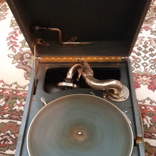 Antique gramophone used in very good condition