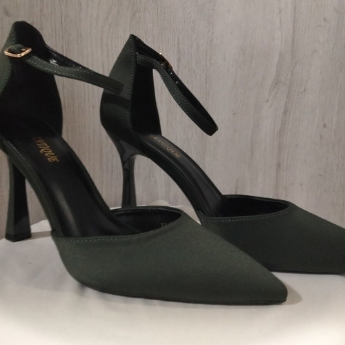 Dark green velvet high-heeled shoes for women