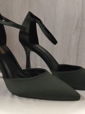 Dark green velvet high-heeled shoes for women
