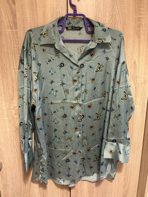 Zara shirt green like new, size M