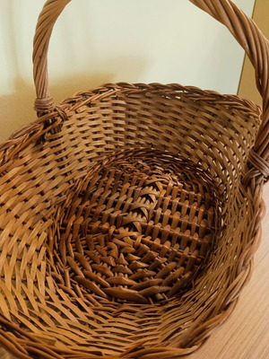 Wicker basket with handle new
