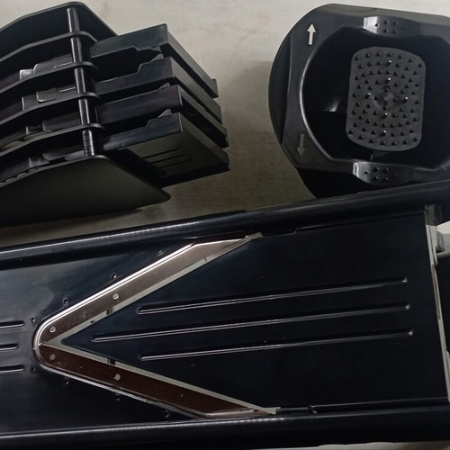 Professional V-Shaped Mandoline Vegetable Slicer