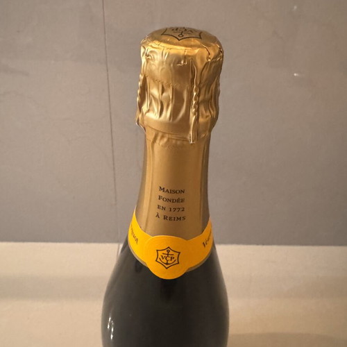 Veuve Clicquot Brut Champagne new