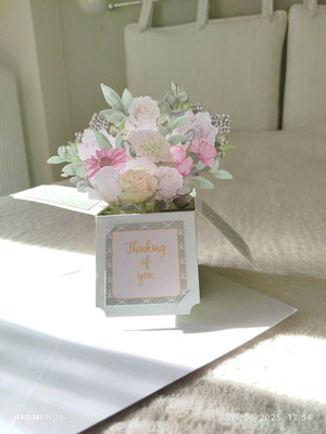 3D greeting card with flower bouquet and envelope new