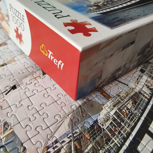 Trefl puzzle 1000 pieces used, ship theme