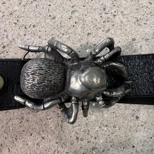Belt buckle like new, vintage 1995 model, black